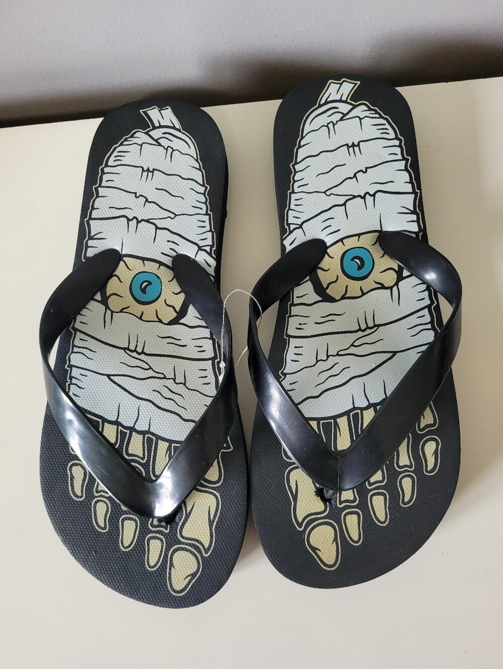 Sourpuss Monster Mummy Feet Flip Flops, BNWT, Size 6